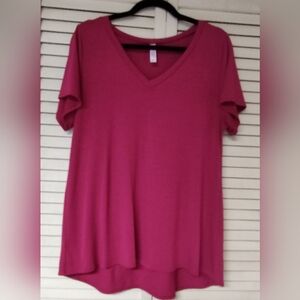 Large Magenta Lularoe Christy Tee